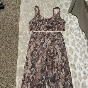 aerie crossover leggings set